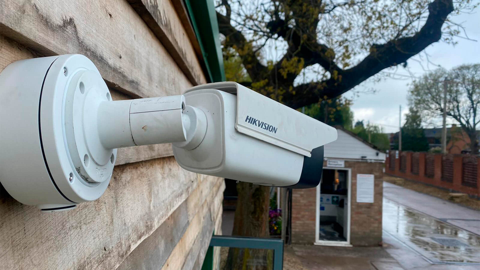 Wired vs Wireless CCTV systems